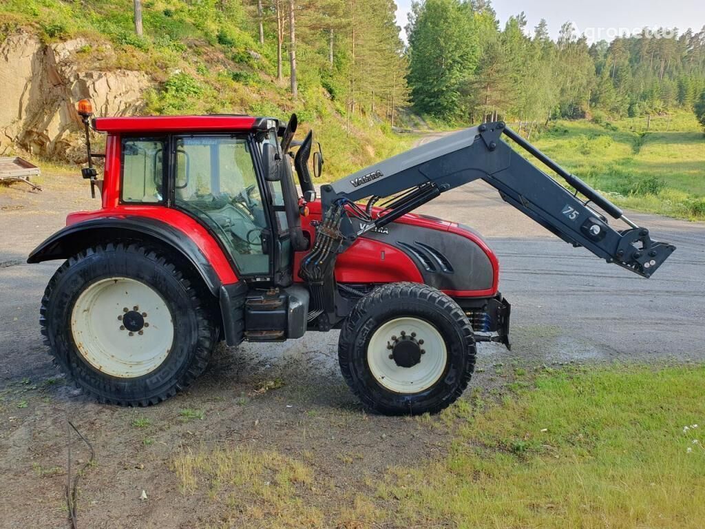 Valtra T 162 E Versu tractor de ruedas